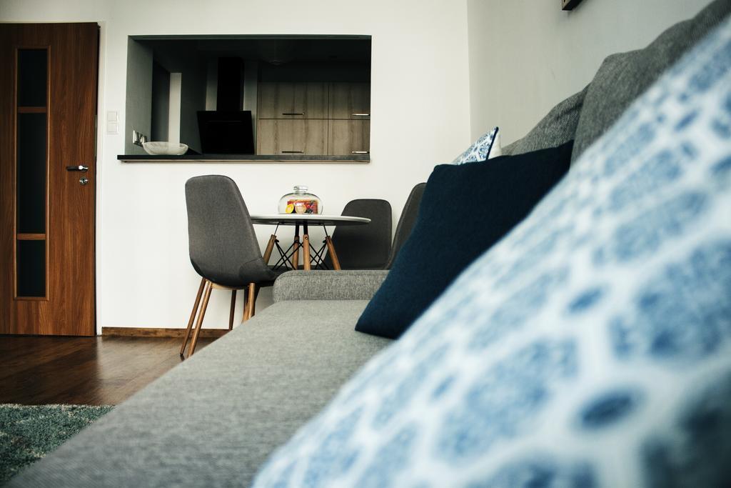 Appartement Apartament à Radom Extérieur photo